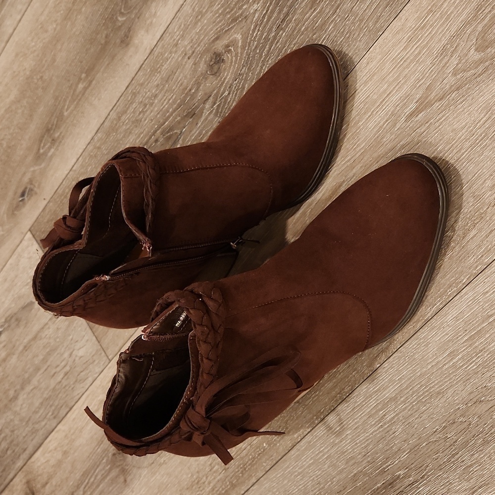 Dollhouse Ankle Boots